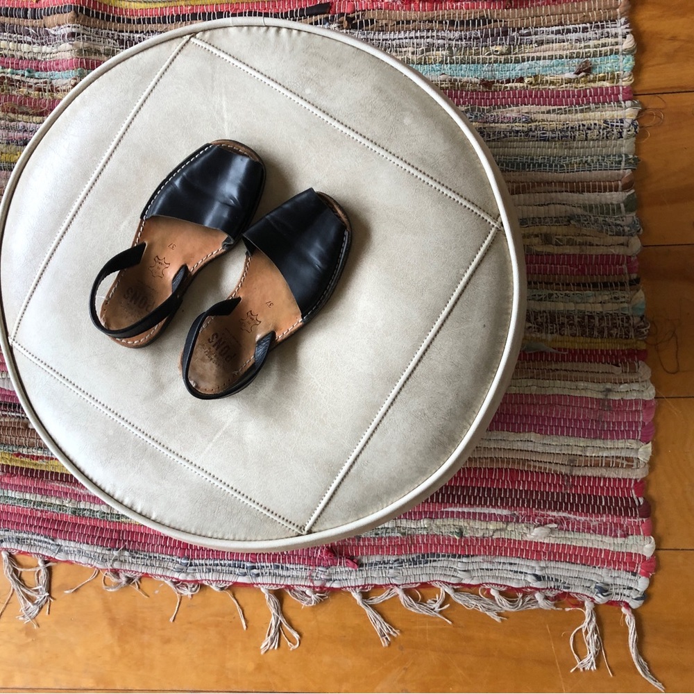 PONS sandals size 7 black